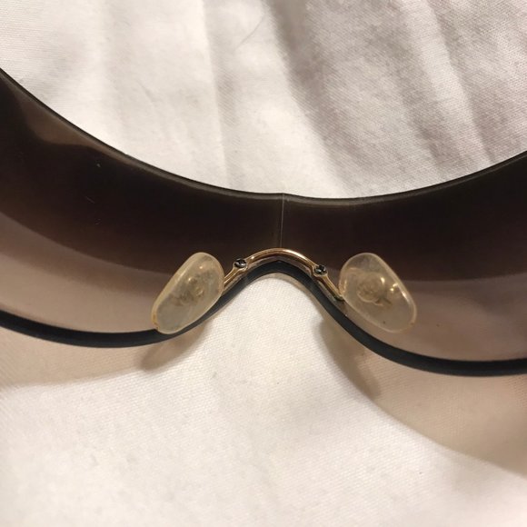 FLASH SALE! Chanel Shield Interlocking CC Sunglasses - purchased in Italy - Picture 8 of 12
